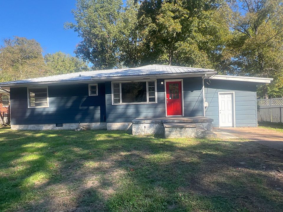 1st image of 1416 Woody Ln