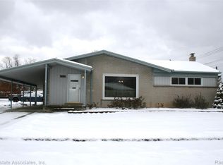 9219 Melrose St, Livonia, MI 48150