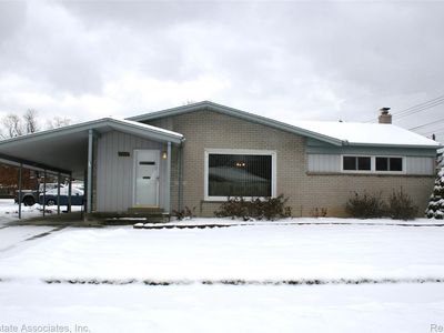 9219 Melrose St, Livonia, MI, 48150