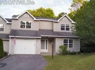 31 Rockport Rd, New Hartford, NY 13413