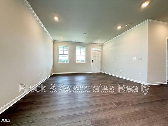 4th image of 304 Marmalade Sky Ln