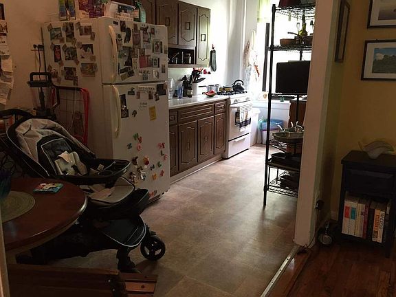 2nd image of 2445 28th St APT 31