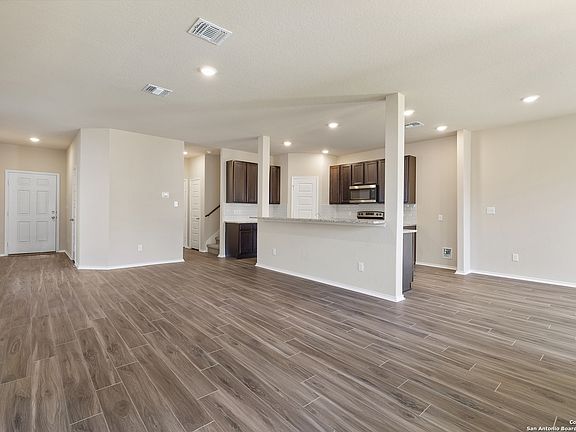 4th image of 4418 Tourmaline Way
