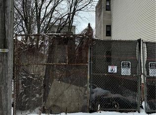 210 Montauk Ave, Brooklyn, NY 11208