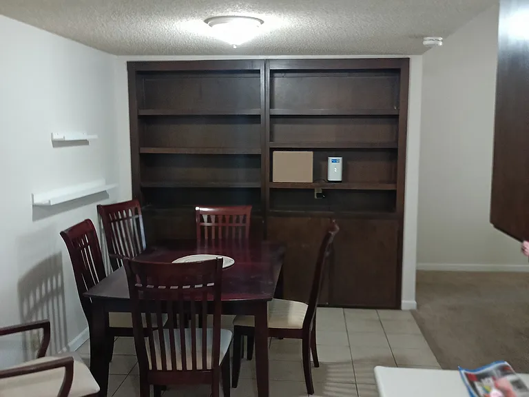 1108 Menlo Dr — Photo 1