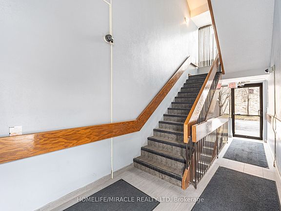 3rd image of 140 Ling Rd #103