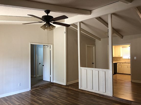 2nd image of 1509 Dandridge Dr