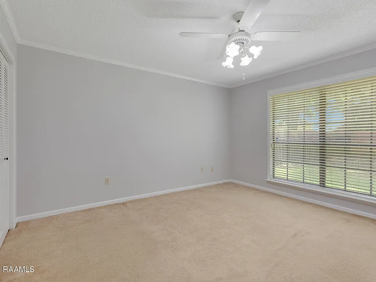 118 Village Green Dr — Photo 17