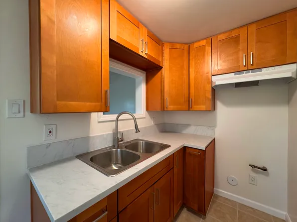 710 S Arizona Ave #A, Los Angeles, CA 90022