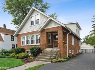 526 S Fairview Ave, Elmhurst, IL 60126