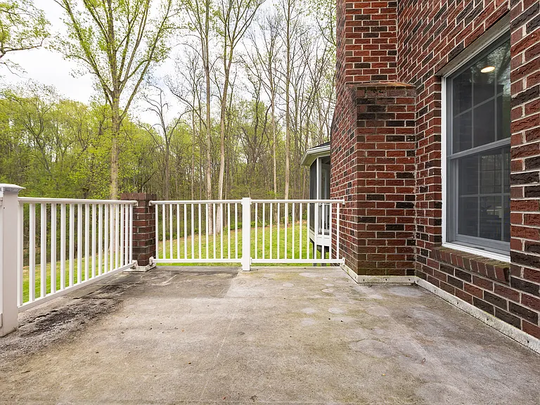 13576 Highland Rd — Photo 63