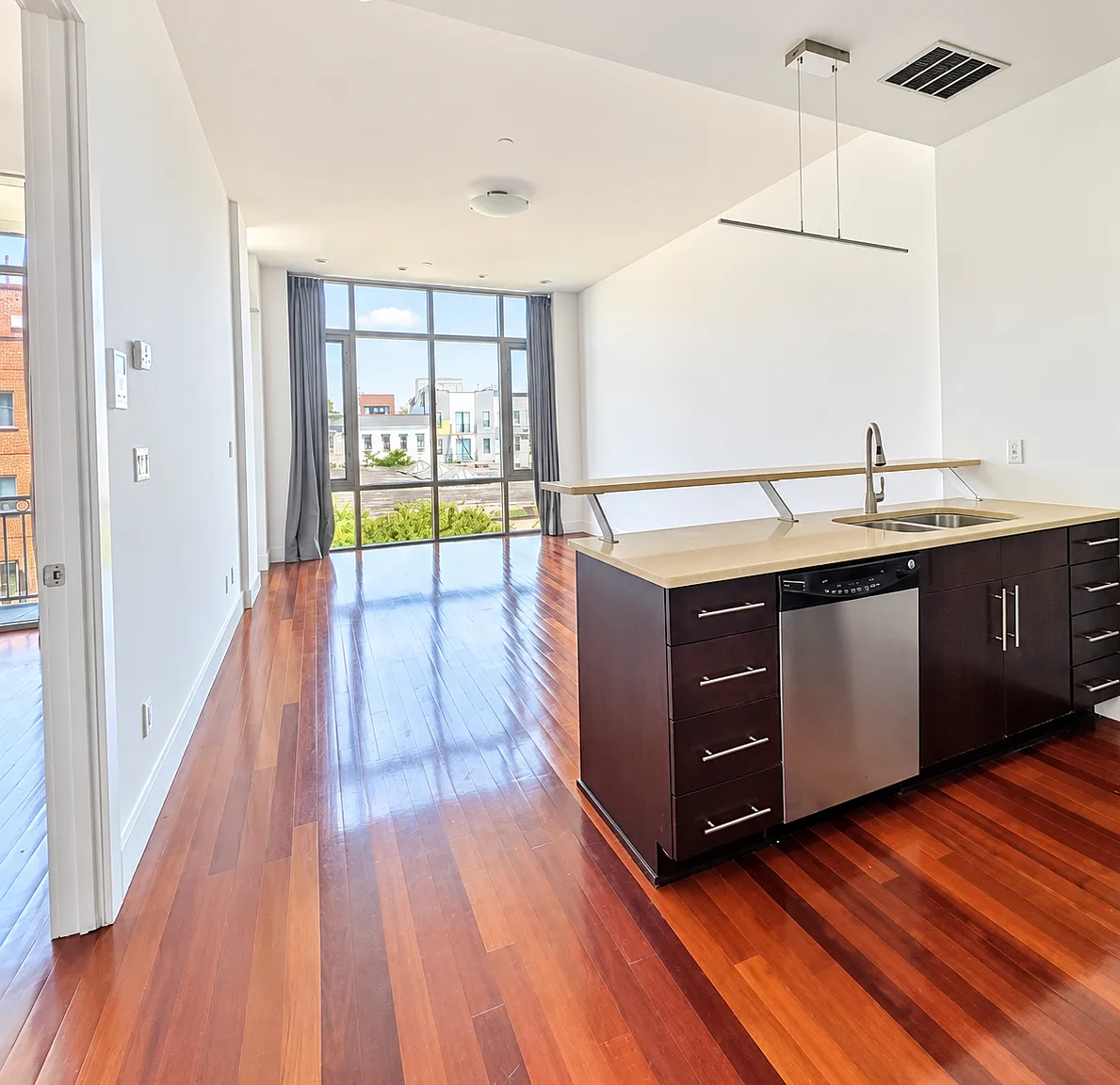 291 Devoe Street — Photo 3