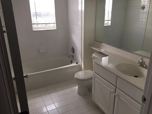 4th image of 14021 Big Crest Ln APT 401