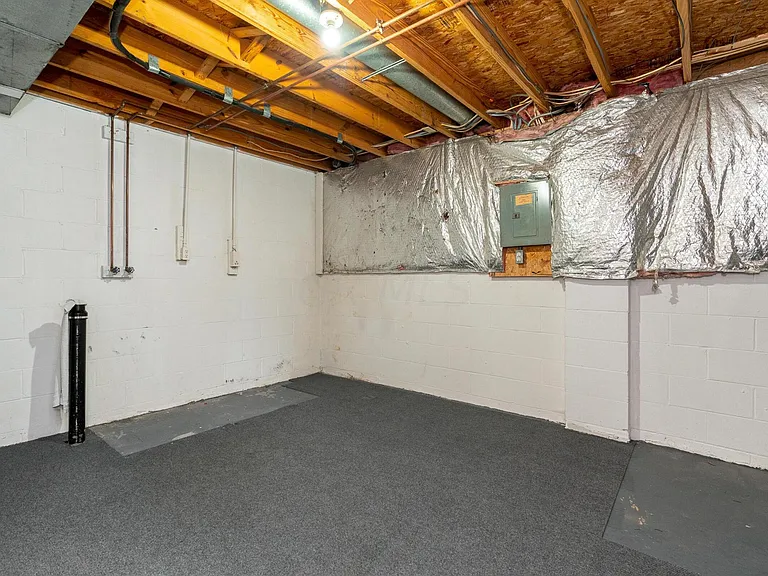 Picture was taken before placing new washer and Dryer.
Being rented with NEW washer & Dryer