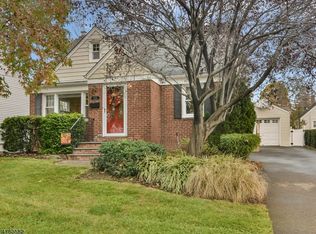 12-61 2nd St, Fair Lawn, NJ 07410