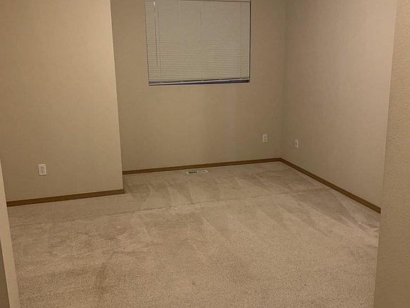 5th image of 406 Bungalow Dr NW