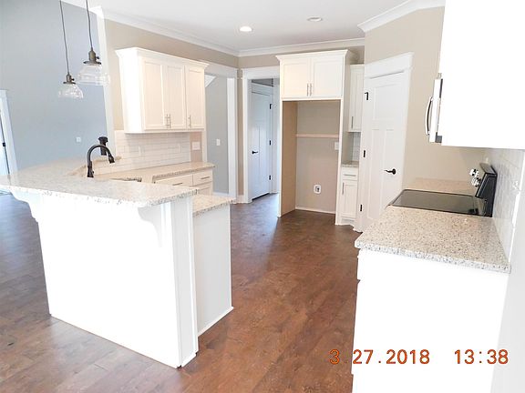 3rd image of 3537 Titus Ln