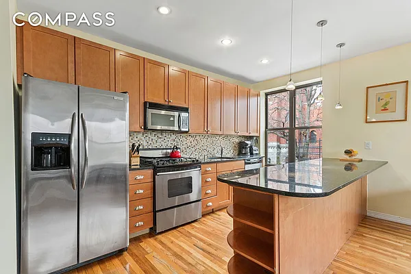 Sold by Compass | media 10
