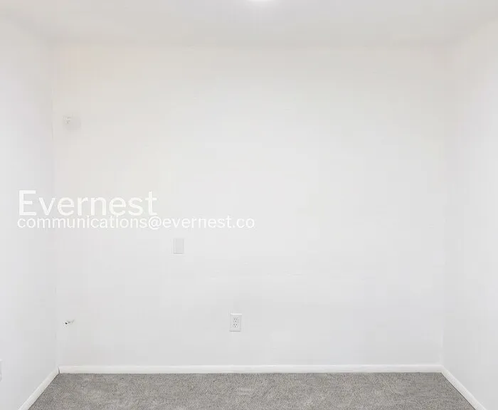 301 Peterson St #106 — Photo 13