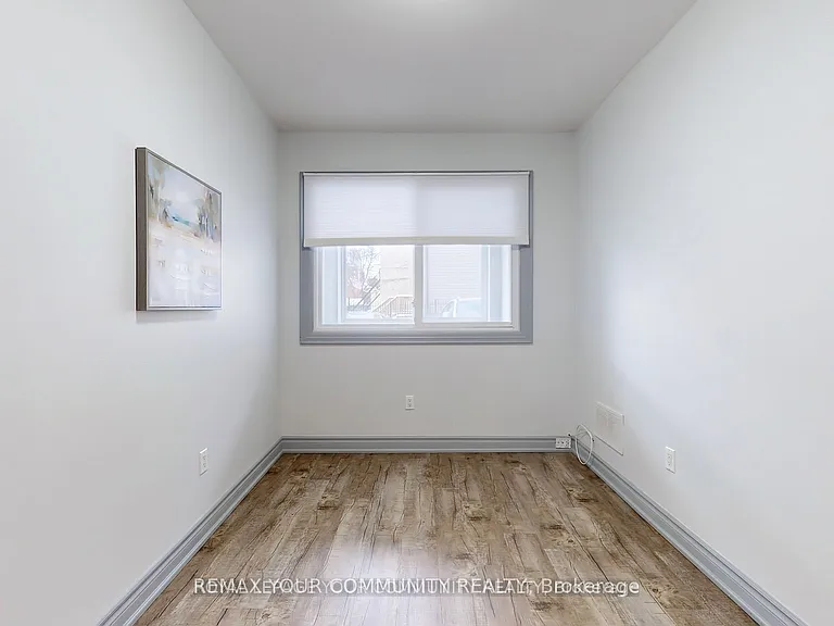 586 Parliament St #C — Photo 16