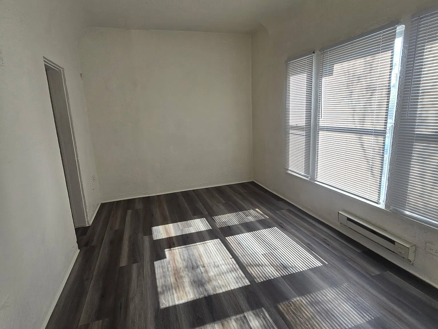 Studio, 450 sqft, $1,295 — Photo 2