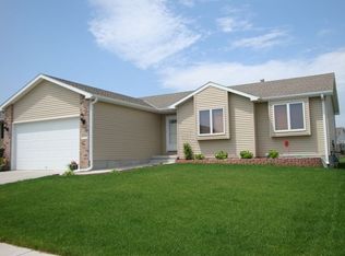 2349 NW 45th St, Lincoln, NE 68524