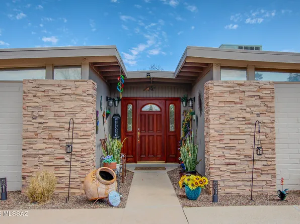 131 E Cambridge Dr, Tucson, AZ 85704