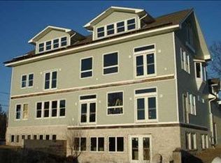 127 Phillips Ct, Michigan Center, MI 49254