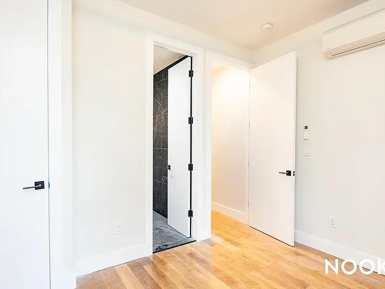 295 Himrod St #3L — Photo 9