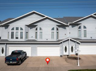 1742 N 26th St, Bismarck, ND 58501