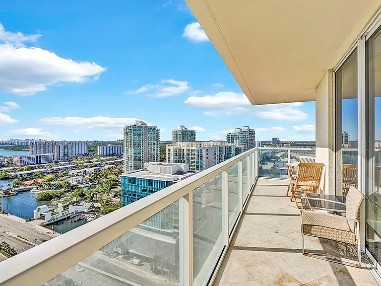 16699 Collins Ave #2508 — Photo 27