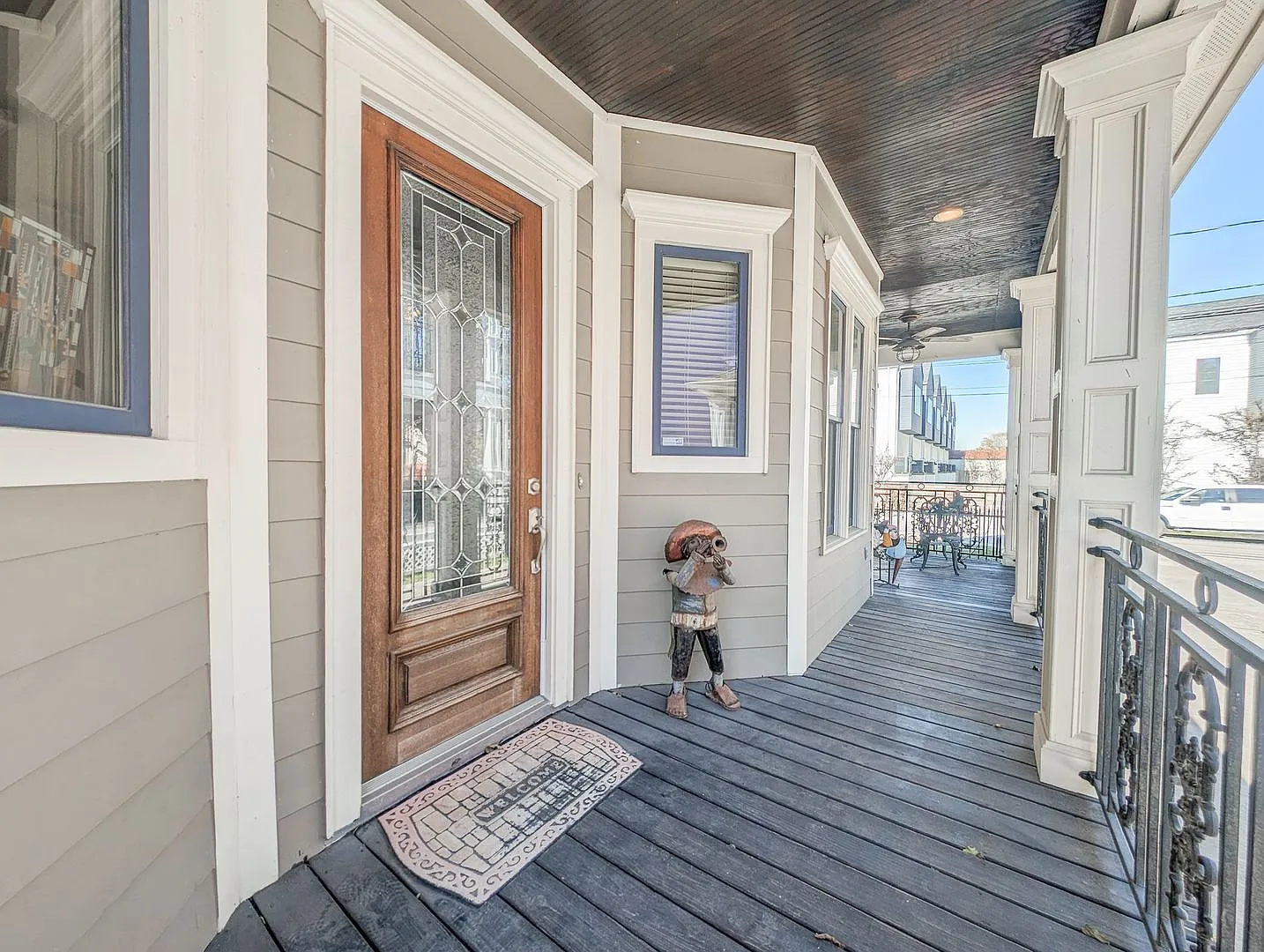 Coming Soon! 1126 W 17th St Unit B - **Ask About Our No Cash Deposit Option — Photo 3
