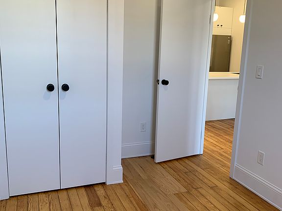 5th image of 398 Park Pl #2