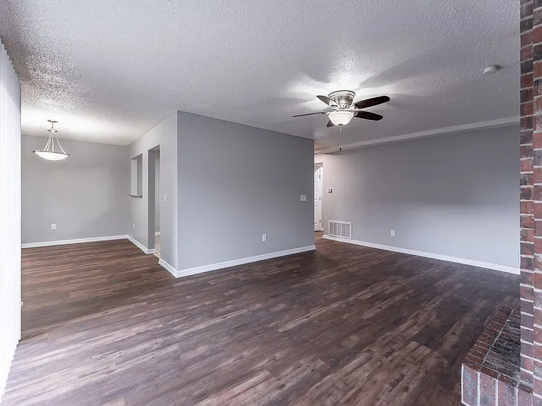 Northpark Apartments — Photo 11