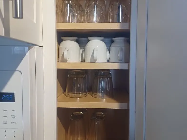 Cups and Mugs