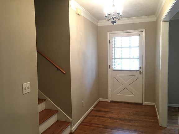 Entry Hallway 