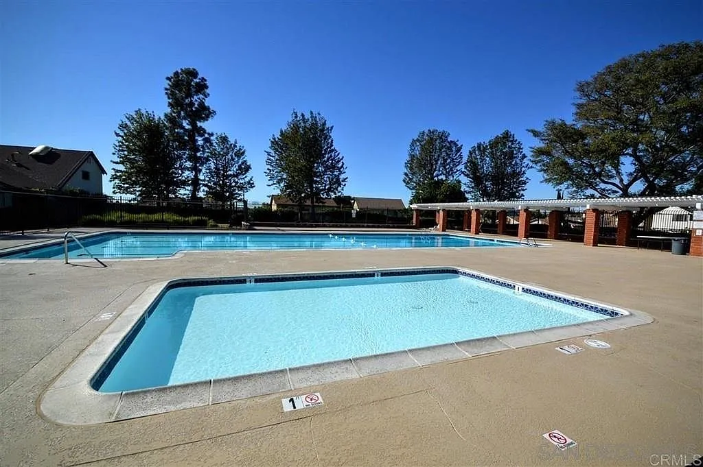 5 bed, 2255 sqft, $1,195 — Photo 3