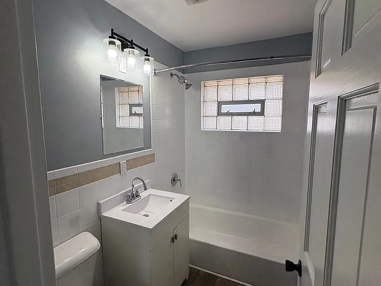 292 Paxton Ave — Photo 16
