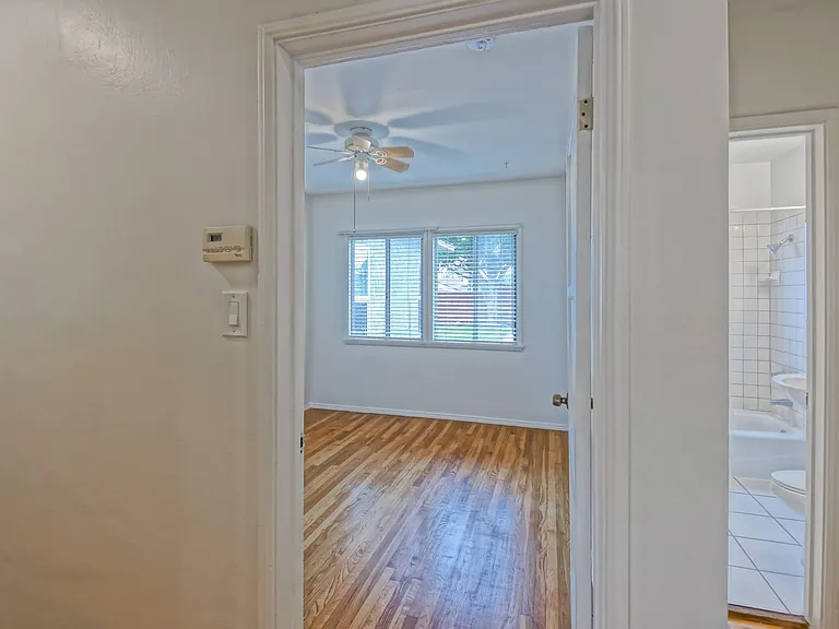 2911 Blaisdell Ave — Photo 23