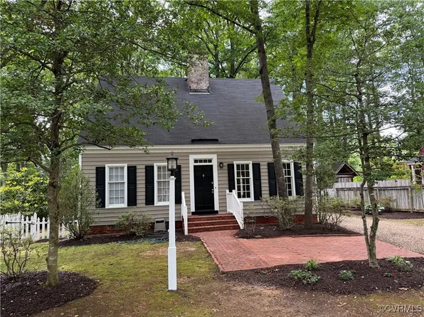 1816 Sealing Wax Way, North Chesterfield, VA 23235