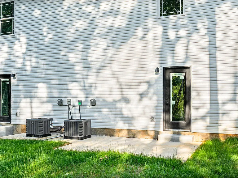 217 Cave St #1 — Photo 12