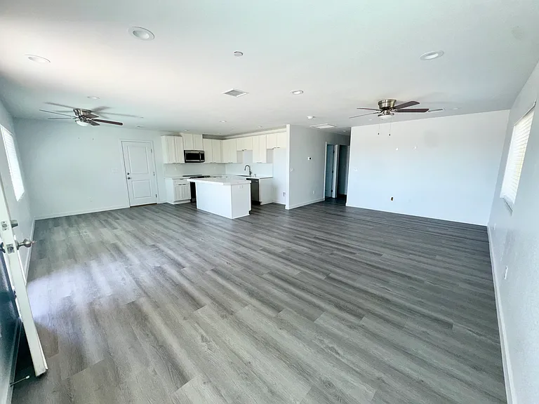 7343 Dogwood Ave — Photo 9