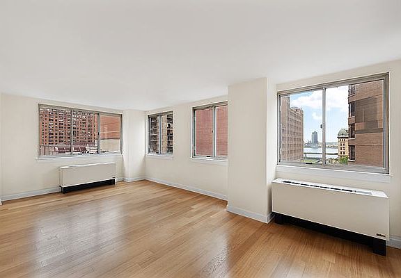 5th image of 308 E 38th St APT 8E