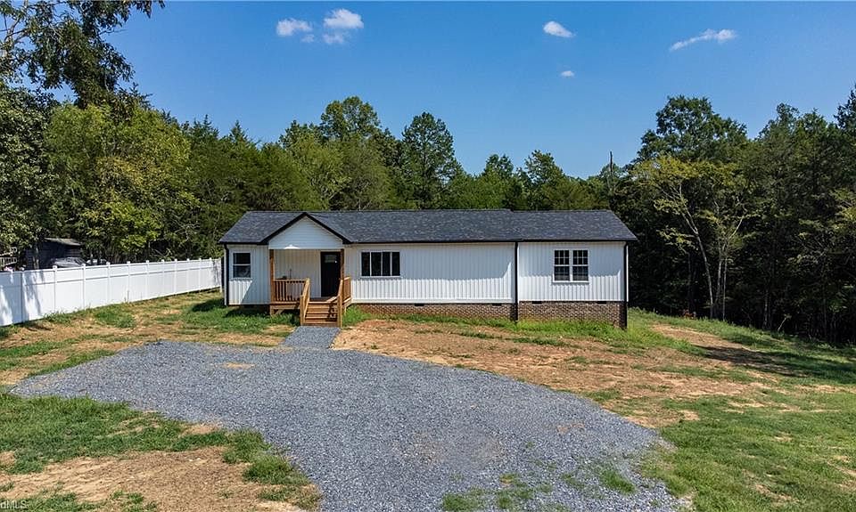 1st image of 3760 Meadowbrook Dr