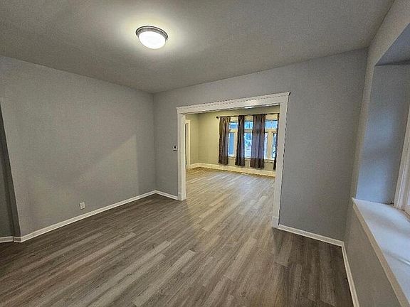 4th image of 1330 Hayes AVENUE