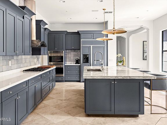 2nd image of 7642 S La Corta Drive