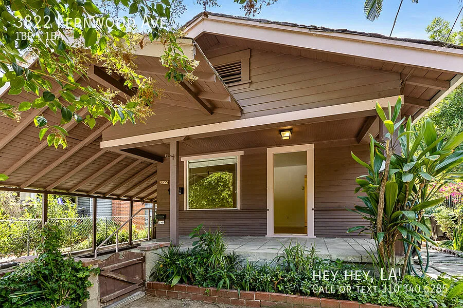 3822 Fernwood Ave