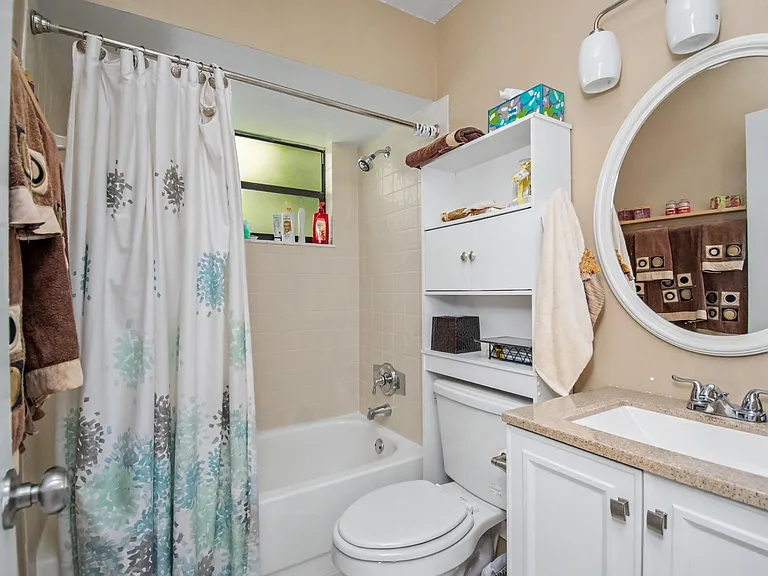 7678 Solimar Cir — Photo 28