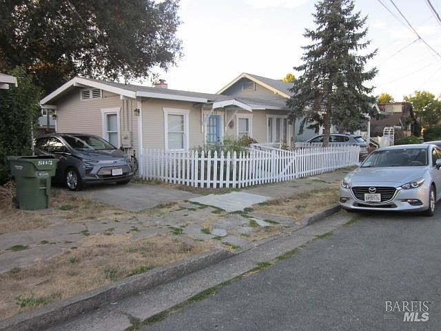 1st image of 612 G St