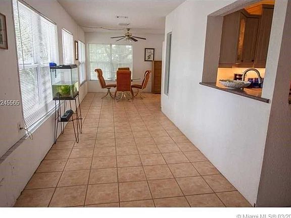 4th image of 2051 NW 36th St